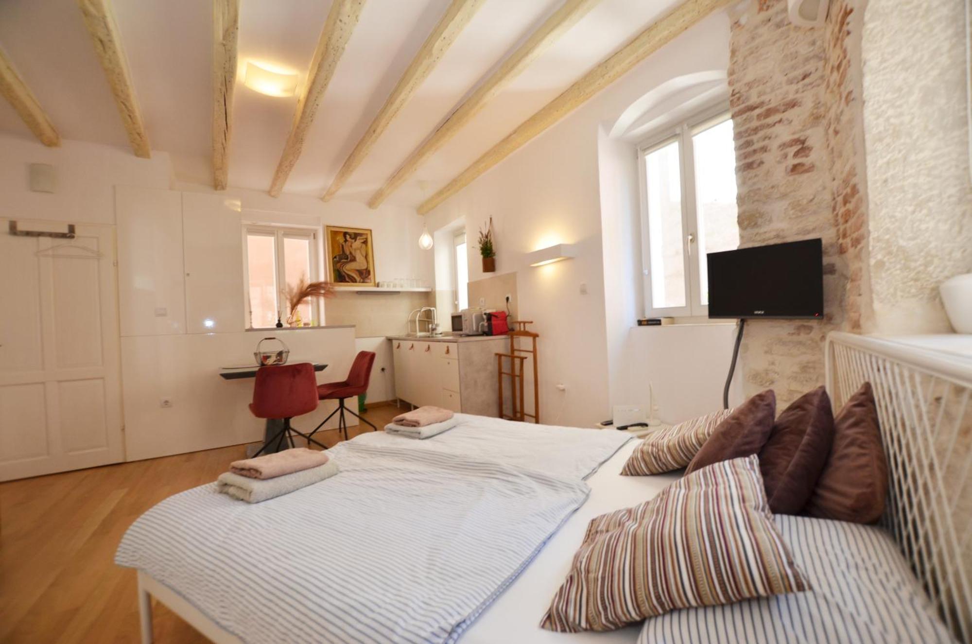 Apartments Lavanda And Oliva Rovinj Exterior photo